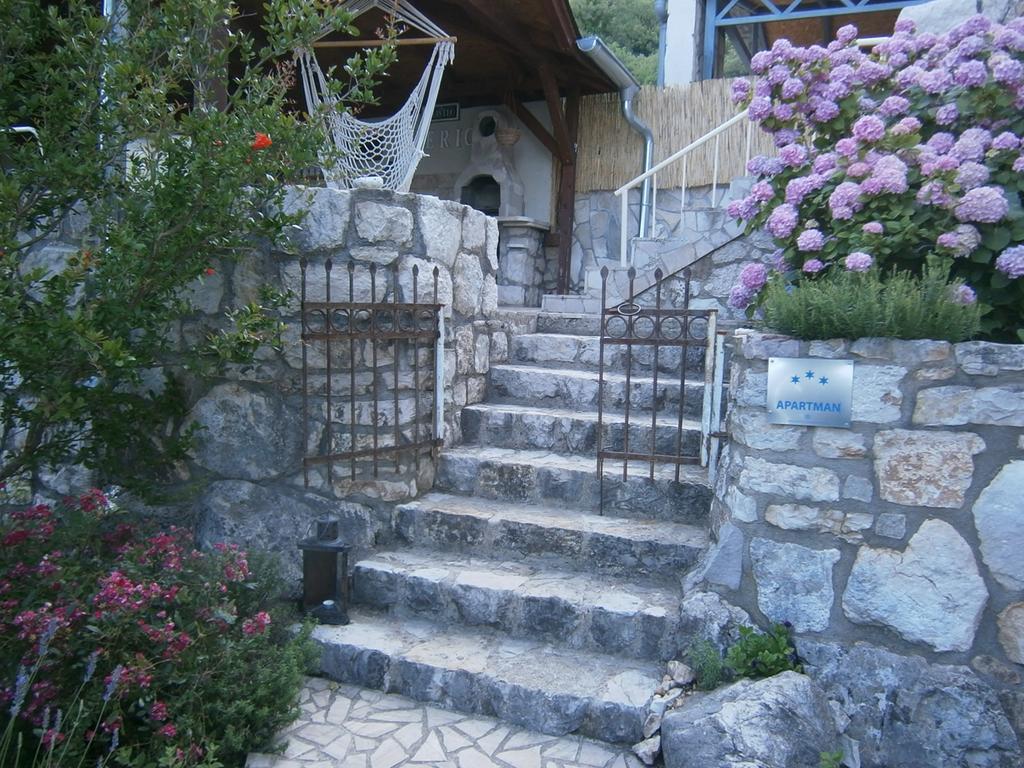 Studios Peric Sveti Stefan Exterior foto